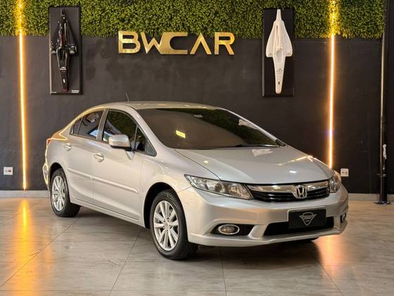 HONDA CIVIC 2.0 LXR 16V FLEX 4P AUTOMÁTICO HONDA CIVIC 2.0 LXR 16V FLEX 4P AUTOMÁTICO